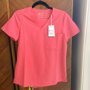 Figs Catarina 1 pocket top, purchased, never wore, not the right color I needed